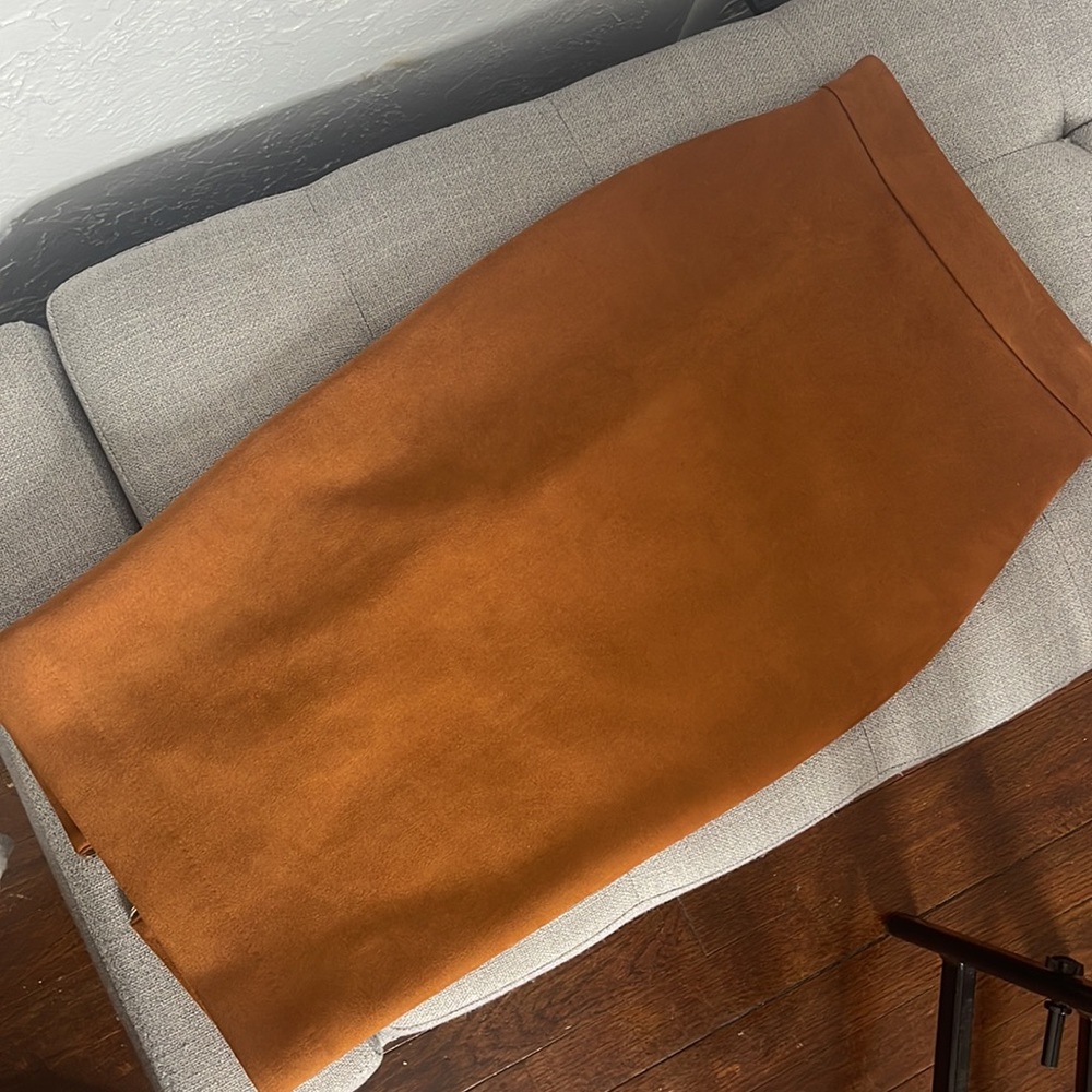 House of CB suede midi skirt - Picture 5 of 5